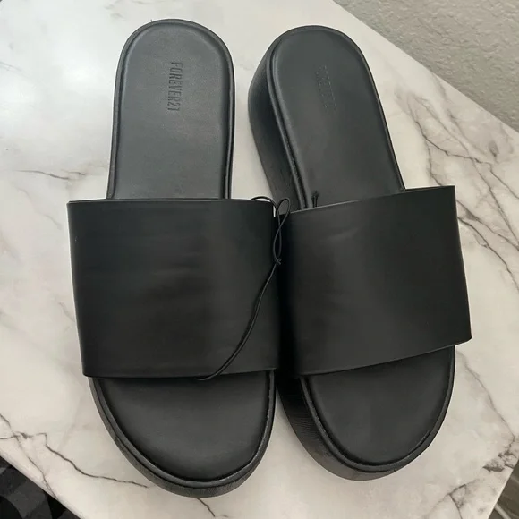 Forever 21 platform sandals - Picture 4 of 4